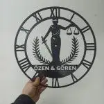 Avukatlara İsim Yazılabilir Işıklı Modern Ofis Duvar Saati - Görsel 4