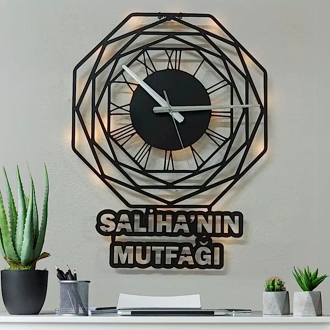 Sekizgen tasarımlı isme özel LED ışıklı dekoratif duvar saati