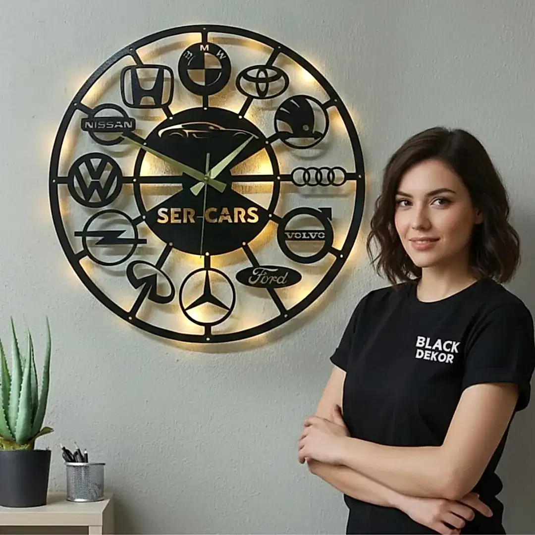 Araba markaları logolu LED ışıklı dekoratif duvar saati modeli