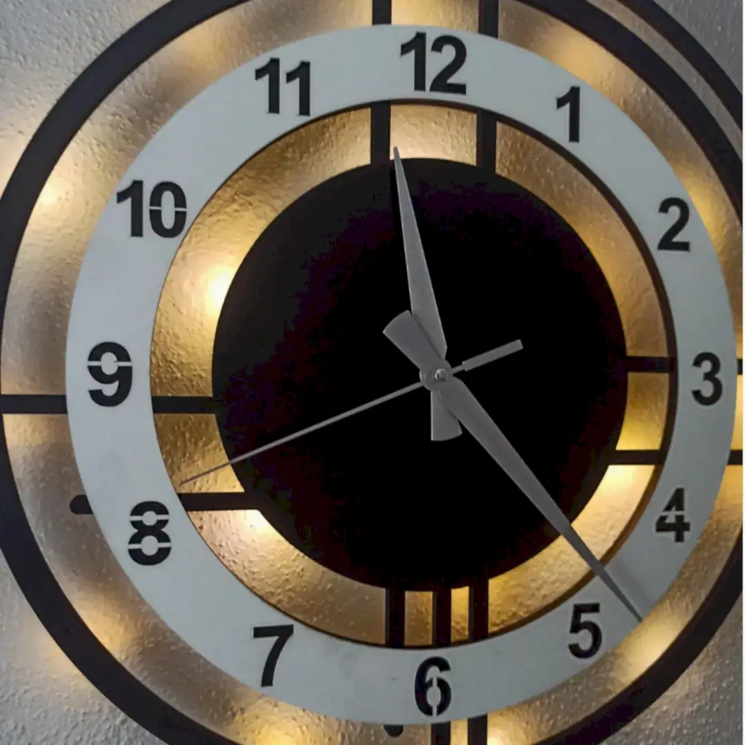 Beyaz Çember Tasarımlı LED Işıklı Modern Şık Ev Duvar Saati - Görsel 5