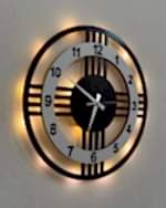 Beyaz çemberli ışıklı modern 4 çizgili dekoratif duvar saati